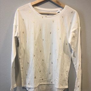 OLD NAVY- white long sleeve graphic shirt